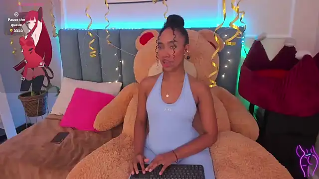 Amber  Sanchez online show from December 2024 10:45:02 AM