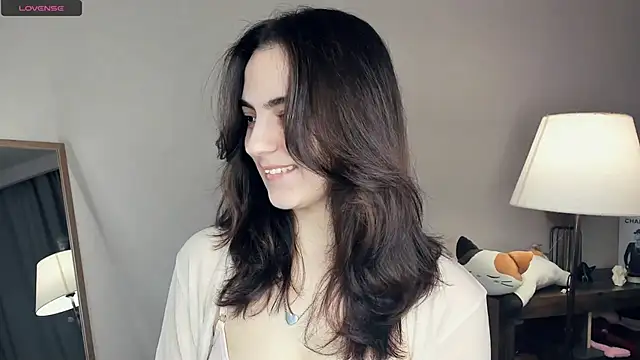 Snapshot of DracosMoon chatting on December 2025 07:02:02 AM DracosMoon online show from December 2025 07:02:02 AM