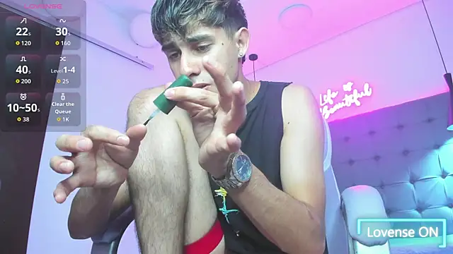 Snapshot of Dyla_n18 chatting on October 2025 10:21:01 PM Dyla n18 online show from October 2025 10:21:01 PM