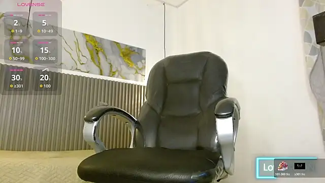 Snapshot of Dyla_n18 chatting on October 2025 10:08:02 PM Dyla n18 online show from October 2025 10:08:02 PM