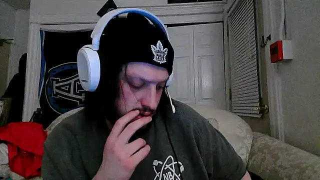 Marksoyer online show from February 2025 05:55:02 AM