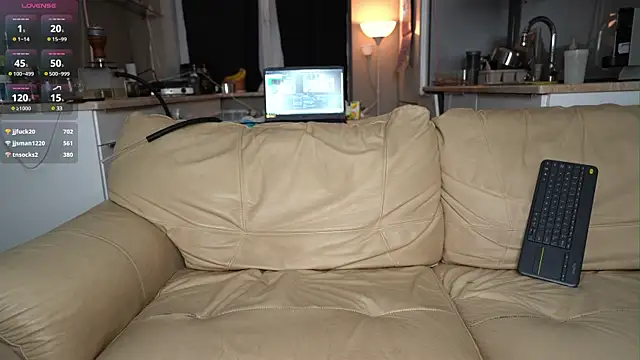 Snapshot of Alex_xxx chatting on February 2025 02:49:01 PM Alex xxx online show from February 2025 02:49:01 PM