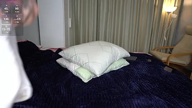 Snapshot of Alex_xxx chatting on March 2025 06:29:01 PM Alex xxx online show from March 2025 06:29:01 PM