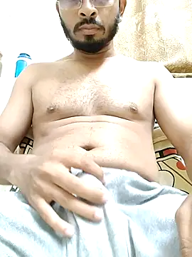 Punekarmanoj97 online show from October 2025 06:47:02 PM