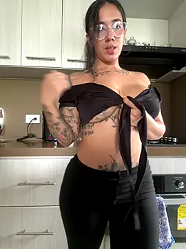 Snapshot of AndyFire69 chatting on October 2025 05:54:01 PM AndyFire69 online show from October 2025 05:54:01 PM