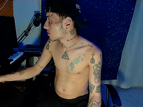 Snapshot of patrik_tattoo_ chatting on December 2024 02:25:02 AM patrik tattoo online show from December 2024 02:25:02 AM