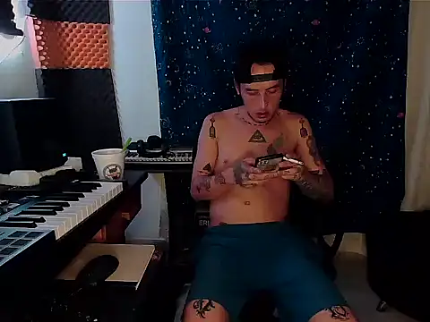 Snapshot of patrik_tattoo_ chatting on February 2025 10:10:01 AM patrik tattoo online show from February 2025 10:10:01 AM