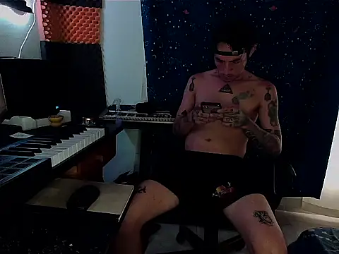 Snapshot of patrik_tattoo_ chatting on March 2025 12:22:01 PM patrik tattoo online show from March 2025 12:22:01 PM