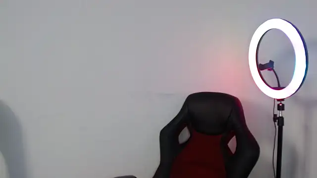 Snapshot of bellacrespalatina chatting on October 2025 07:31:01 PM bellacrespalatina online show from October 2025 07:31:01 PM