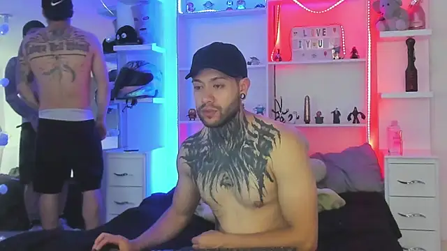 Snapshot of _tatho_perovich_ chatting on December 2024 05:04:01 AM tatho perovich online show from December 2024 05:04:01 AM