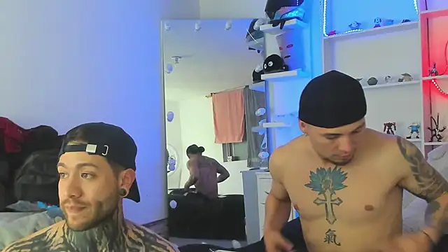 Snapshot of _tatho_perovich_ chatting on December 2024 04:33:02 AM tatho perovich online show from December 2024 04:33:02 AM