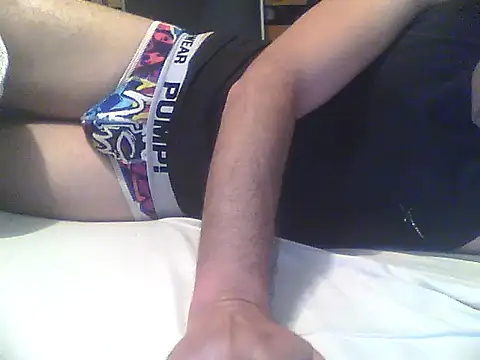 Snapshot of frank32love chatting on January 2025 03:31:02 AM frank32love online show from January 2025 03:31:02 AM