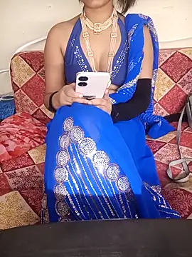 Snapshot of Hot__Mirchi chatting on November 2025 06:36:01 AM Hot Mirchi online show from November 2025 06:36:01 AM