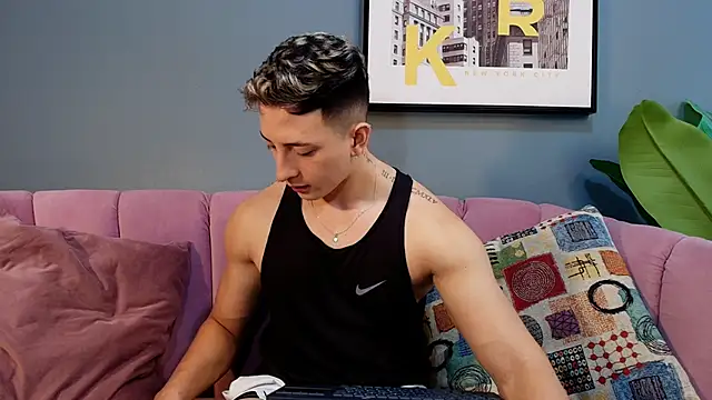 Zack Miller24 online show from January 2025 02:14:01 PM