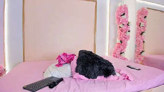 Roxxana-queen online show from September 2025 07:52:01 PM