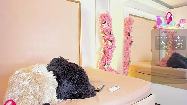 Roxxana-queen online show from October 2025 04:29:01 PM