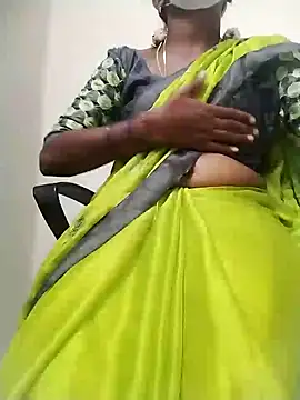 Snapshot of Preethytamilsexy chatting on January 2025 02:32:01 PM Preethytamilsexy online show from January 2025 02:32:01 PM