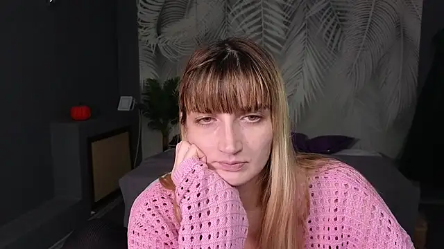 Snapshot of Nika_Kitten chatting on November 2025 06:40:02 PM Nika Kitten online show from November 2025 06:40:02 PM