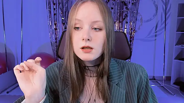 VivienLeeigh online show from February 2025 09:04:02 AM