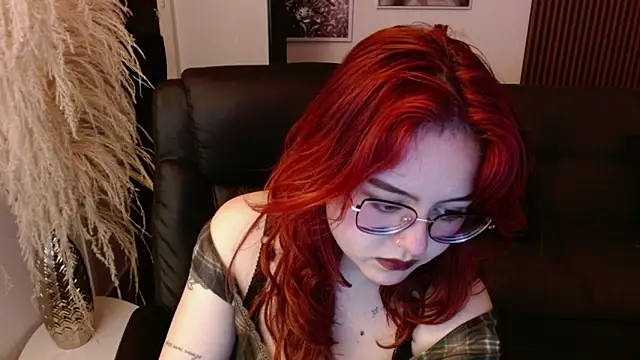 crimson tati  online show from January 2025 04:36:02 AM