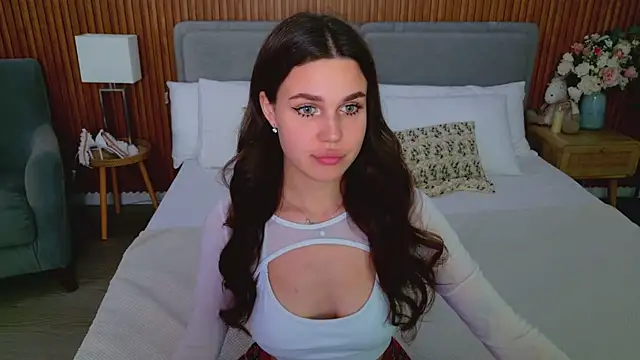 Snapshot of RihannaRose chatting on October 2025 05:02:02 PM RihannaRose online show from October 2025 05:02:02 PM