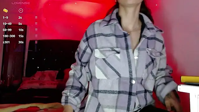 holy juli online show from February 2025 03:24:02 AM