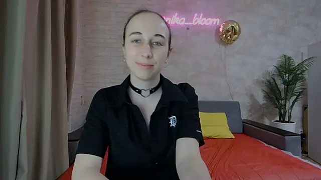 Anika bloom online show from February 2025 02:08:02 AM