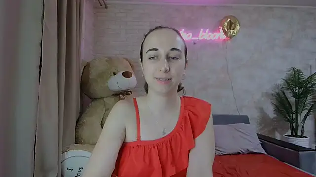 Anika bloom online show from March 2025 02:14:02 AM