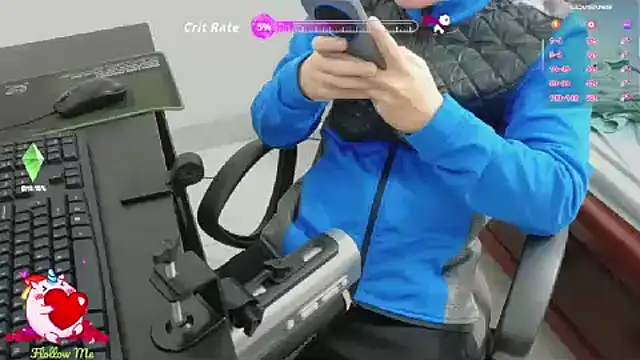 Snapshot of MIXEMKUTAKO chatting on November 2025 12:26:01 PM MIXEMKUTAKO online show from November 2025 12:26:01 PM