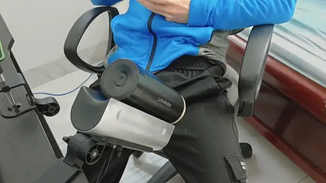 Snapshot of MIXEMKUTAKO chatting on November 2025 05:40:02 AM MIXEMKUTAKO online show from November 2025 05:40:02 AM