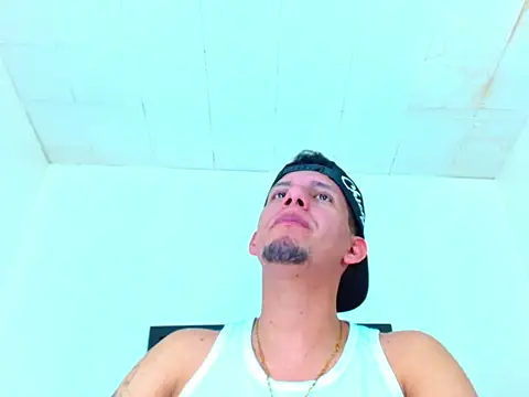 kevin  fox  online show from October 2025 07:16:02 PM