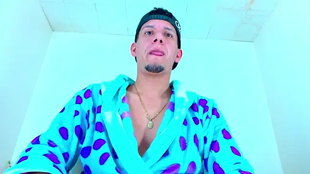 kevin  fox  online show from October 2025 07:16:01 PM