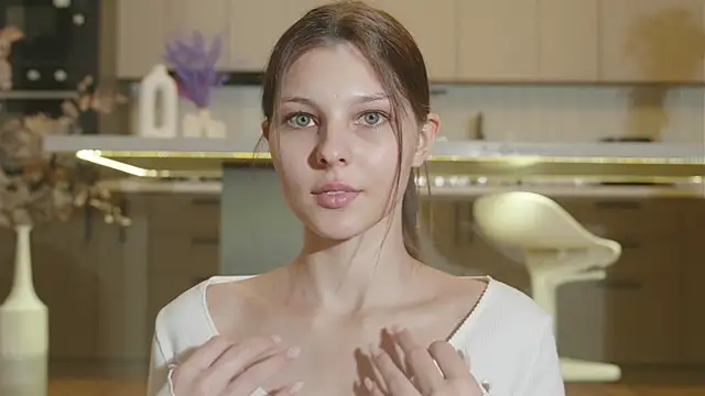 whisper of love online show from November 2025 02:10:01 AM