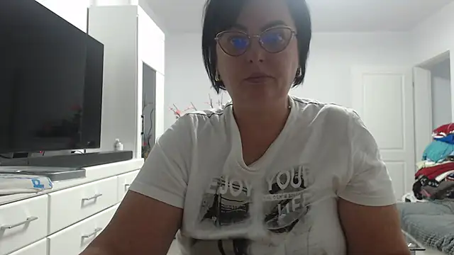 Amandamuller1982 online show from September 2025 12:33:01 AM