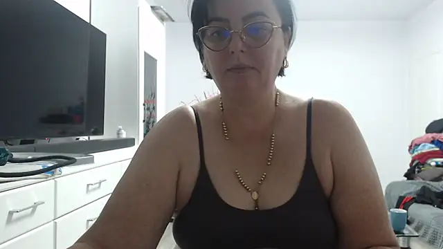 Snapshot of Amandamuller1982 chatting on October 2025 10:07:02 PM Amandamuller1982 online show from October 2025 10:07:02 PM