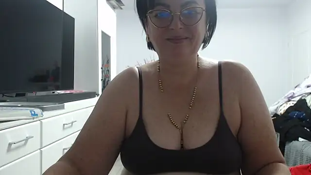 Snapshot of Amandamuller1982 chatting on October 2025 09:03:01 PM Amandamuller1982 online show from October 2025 09:03:01 PM