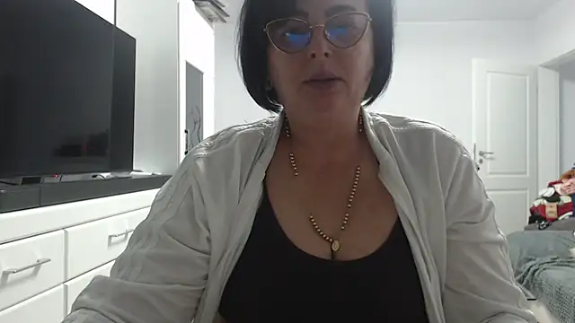 Snapshot of Amandamuller1982 chatting on November 2025 04:52:02 PM Amandamuller1982 online show from November 2025 04:52:02 PM