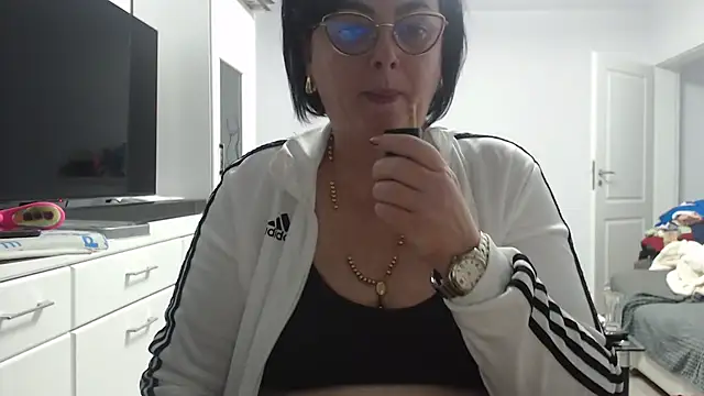 Snapshot of Amandamuller1982 chatting on November 2025 12:53:01 AM Amandamuller1982 online show from November 2025 12:53:01 AM