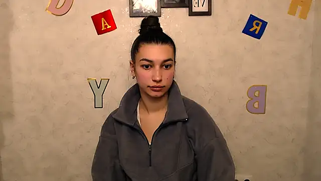 KarolinaRosse  online show from February 2025 10:05:02 AM