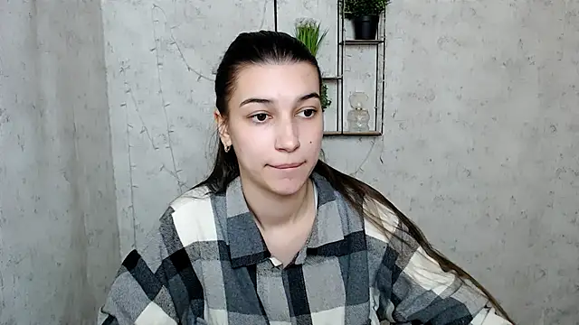 KarolinaRosse  online show from March 2025 10:35:02 AM