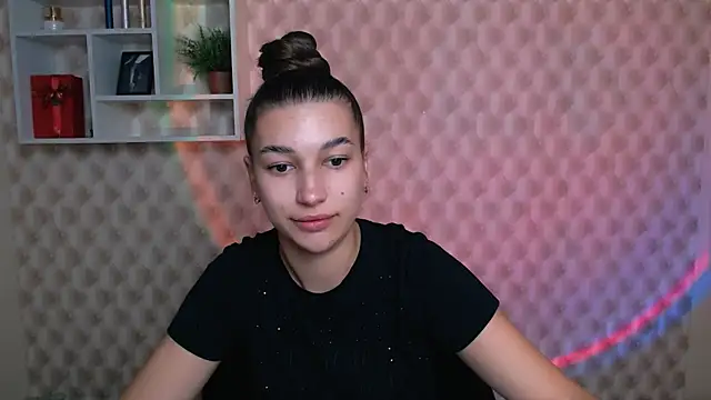 Snapshot of KarolinaRosse_ chatting on October 2025 05:02:02 AM KarolinaRosse online show from October 2025 05:02:02 AM
