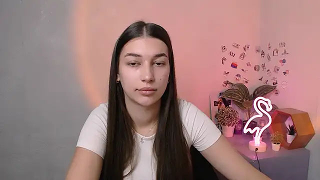 Snapshot of KarolinaRosse_ chatting on November 2025 07:03:01 AM KarolinaRosse online show from November 2025 07:03:01 AM