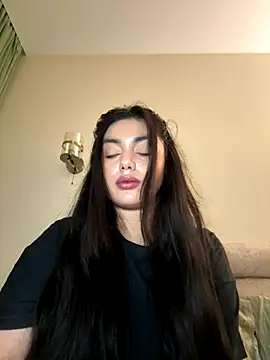 Snapshot of Sweet_Khalifa_ chatting on November 2025 02:40:02 PM Sweet Khalifa online show from November 2025 02:40:02 PM