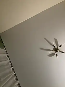 Snapshot of Sweet_Khalifa_ chatting on November 2025 02:59:02 PM Sweet Khalifa online show from November 2025 02:59:02 PM