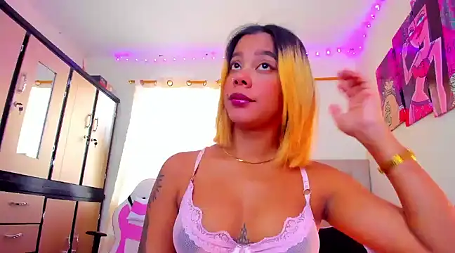 Miranda-brow online show from December 2024 03:45:02 PM