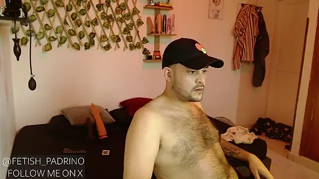 Snapshot of fetish_padrino chatting on January 2025 09:13:01 AM fetish padrino online show from January 2025 09:13:01 AM