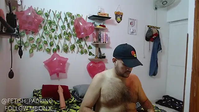 Snapshot of fetish_padrino chatting on February 2025 11:59:02 PM fetish padrino online show from February 2025 11:59:02 PM