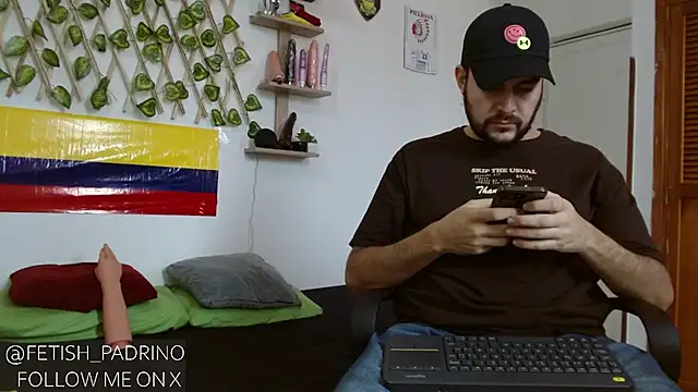Snapshot of fetish_padrino chatting on February 2025 07:47:02 PM fetish padrino online show from February 2025 07:47:02 PM
