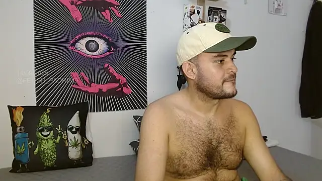 Snapshot of fetish_padrino chatting on September 2025 03:00:02 PM fetish padrino online show from September 2025 03:00:02 PM