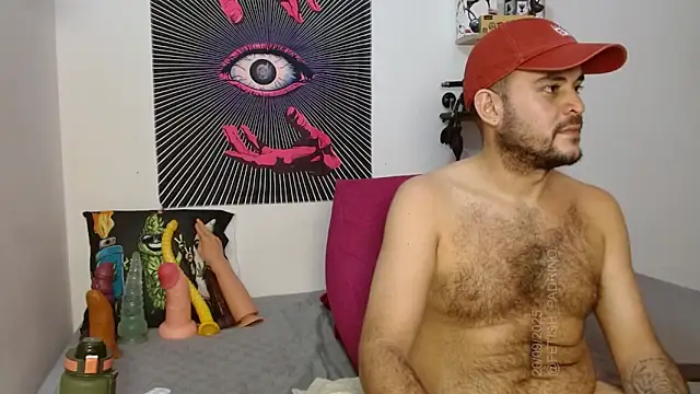 Snapshot of fetish_padrino chatting on September 2025 04:47:01 AM fetish padrino online show from September 2025 04:47:01 AM